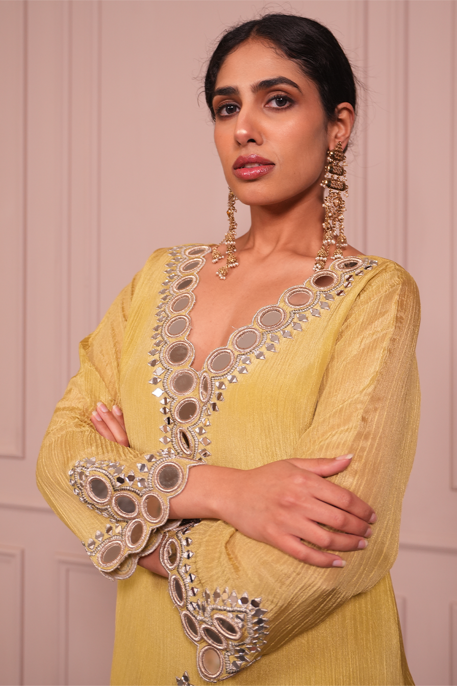 The Yellow Pari